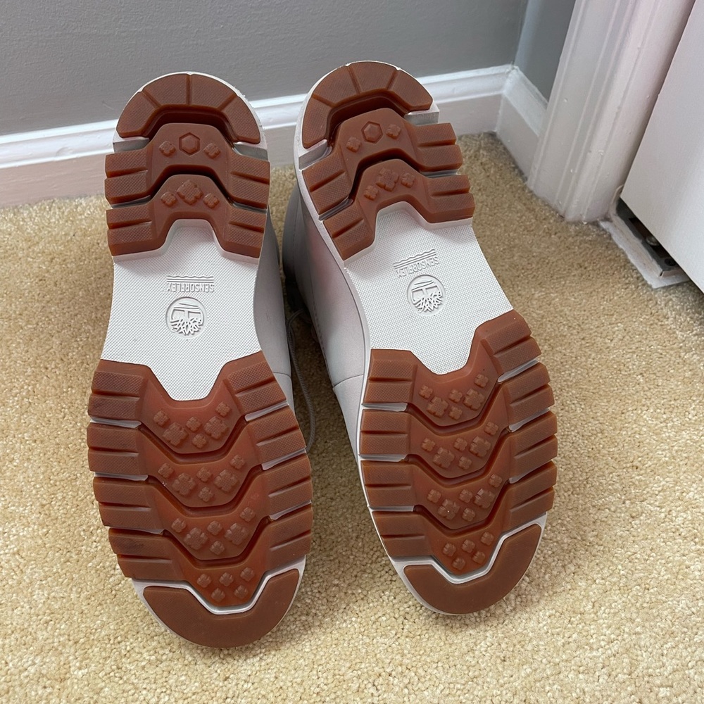 Timberland Boots - Picture 4 of 5